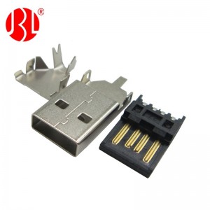 Штекер USB 2.0 типа A свободно висит в линии